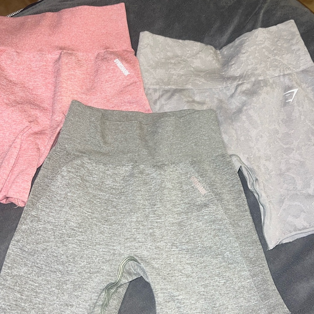 Cut off gymshark leggings